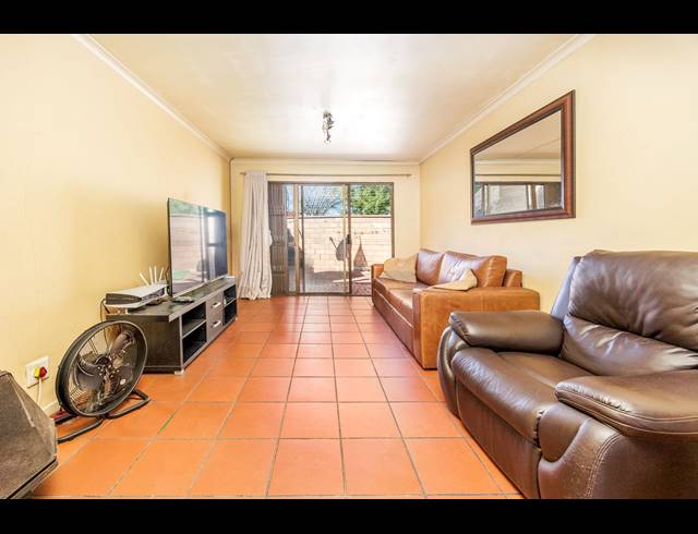 2 BEDROOM HOUSE FOR SALE IN KLEINBRON ESTATE